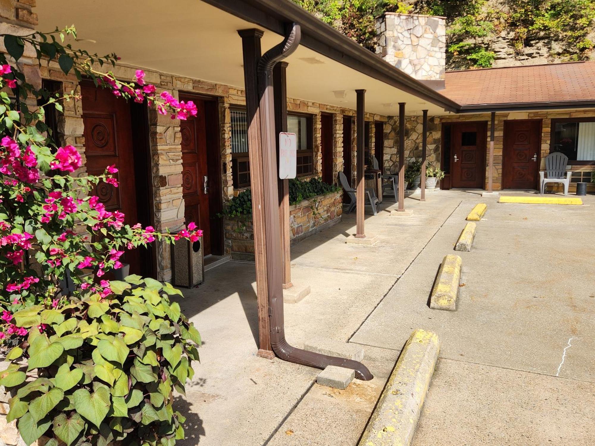 Jefferson Hills Motel Clairton Zewnętrze zdjęcie